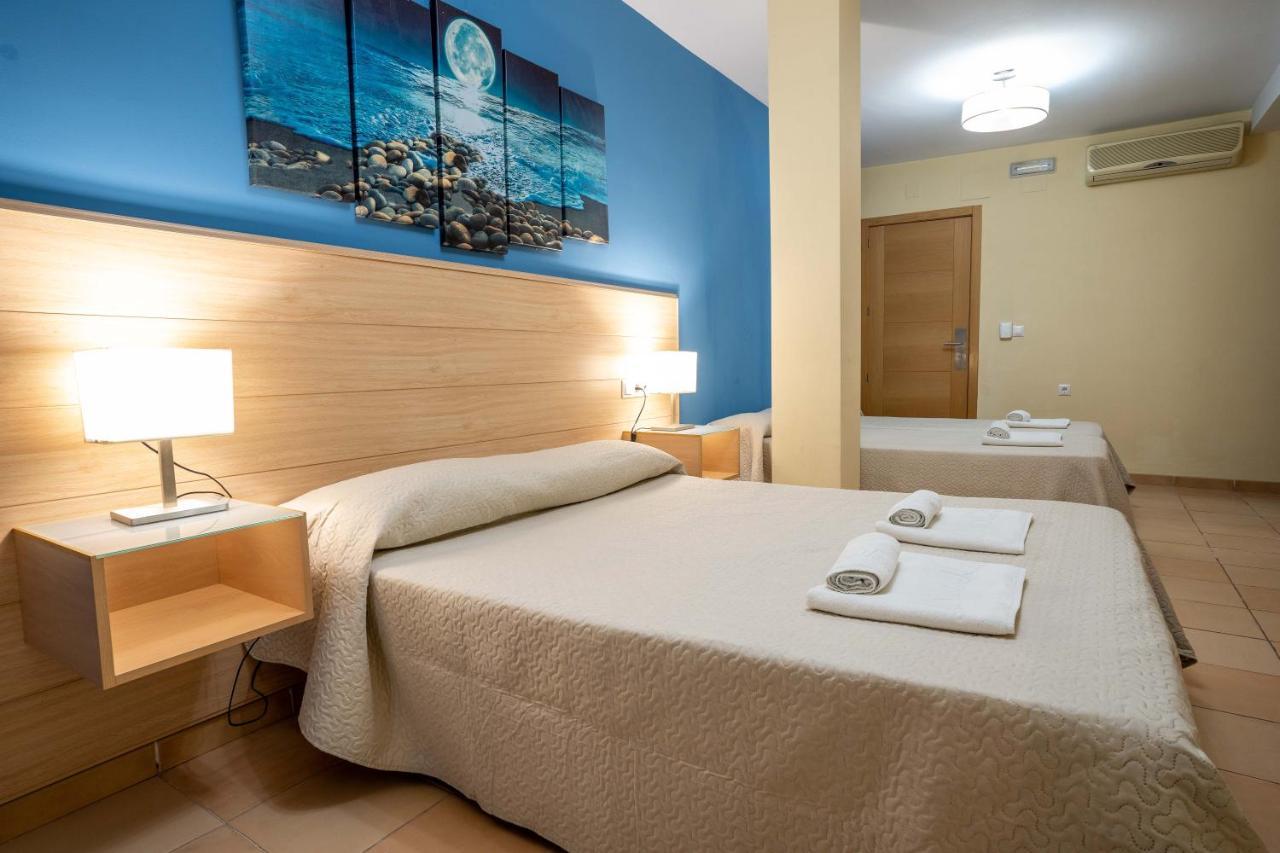 Sierra De Hotel